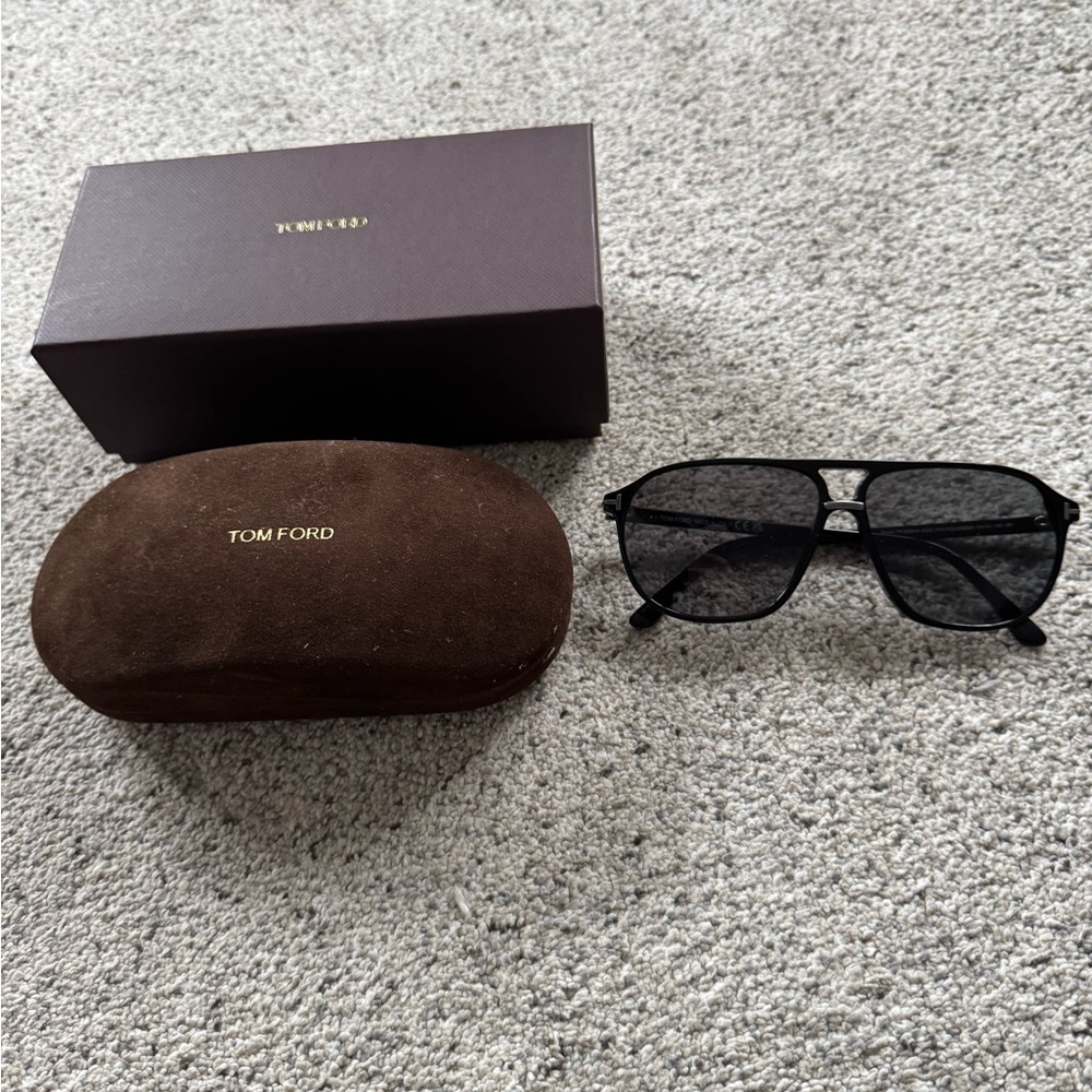 Tom Ford Black Aviator Sunglasses- brand new